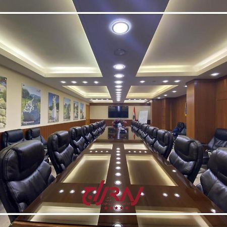 Raj Hotel Aley Dış mekan fotoğraf